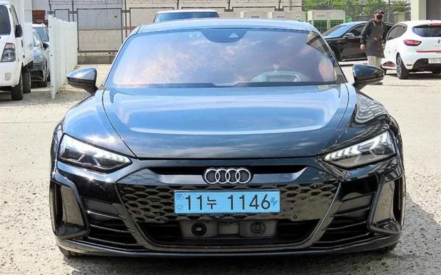 인천중고차경매사이트 e-트론 GT GT 콰트로 프리미엄 매물 사진 2 - 2022/04 63,818km